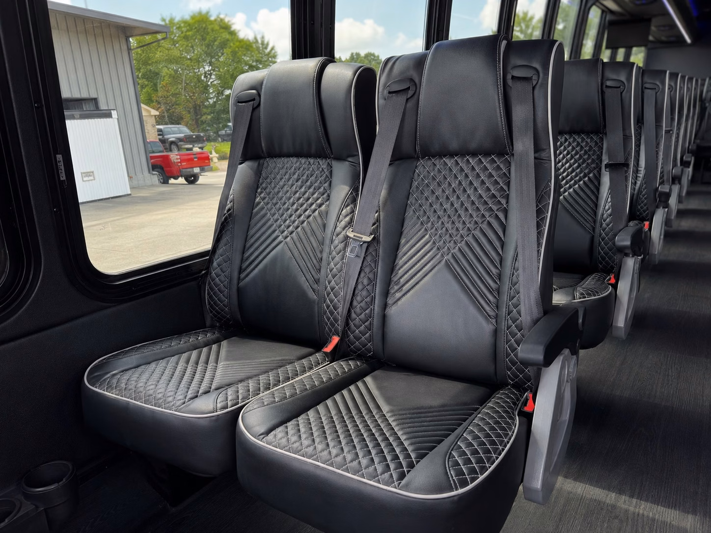 book prom transportation in springfield or any city nearby