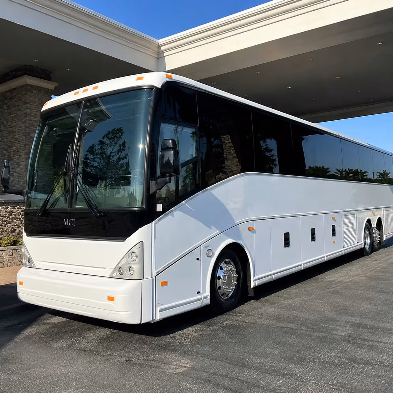 group airport shuttles to and from springfield branson national airport made simple