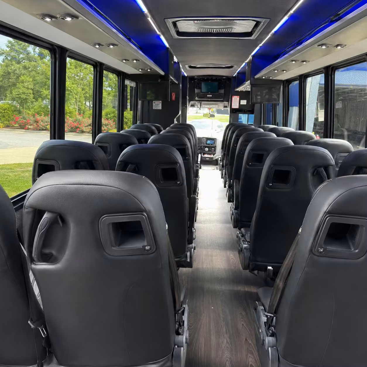 springfield 30 passenger minibus rental