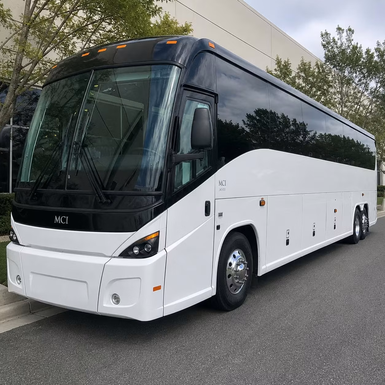 springfield manufacturers and distribution centers rely on employee shuttle services to keep shifts running smoothly
